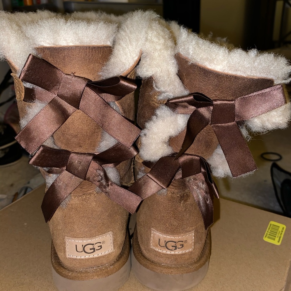 Bailey Bow Uggs - image 4